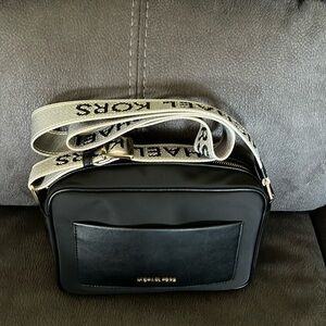 Michael Kors Crossbody Bag